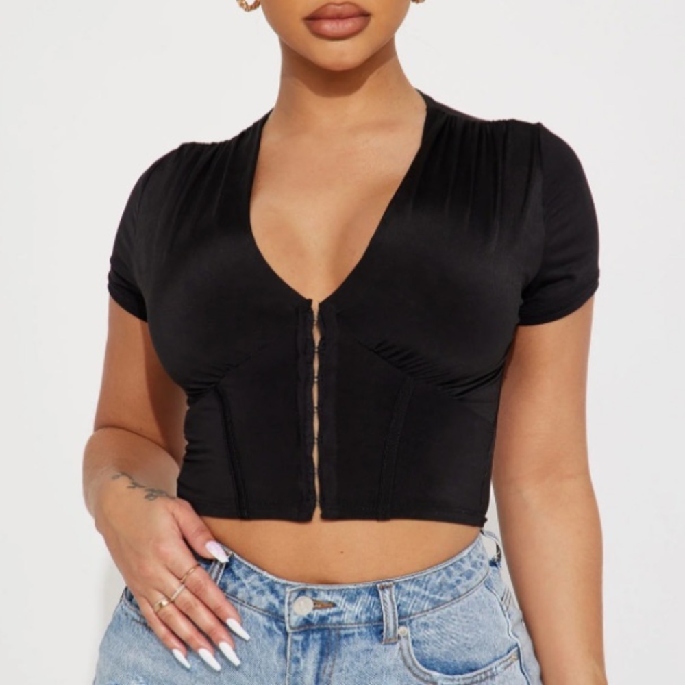 ⭐️Fashion Nova Black Slinky Corset Front Top M NWT